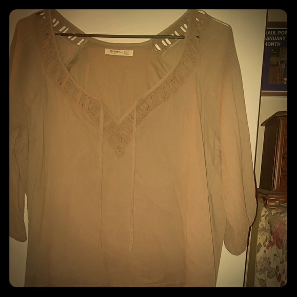 Tunic with ruffled bottom - Picture 1 of 3